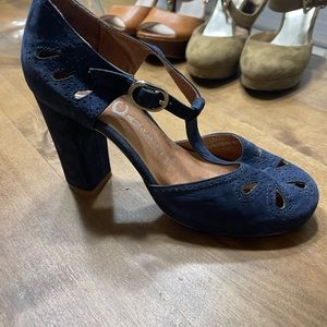 Jeffrey Campbell suede t-strap cut out navy heels.